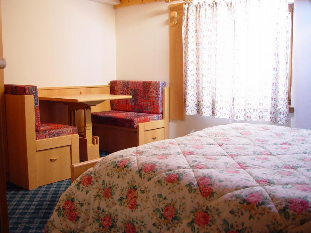 Dolomiti Appart&Rooms Varena Ruang foto